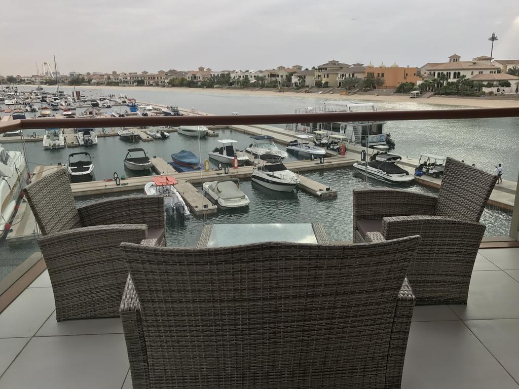 Yanjoon Holiday Homes - Palm Views Apartments *