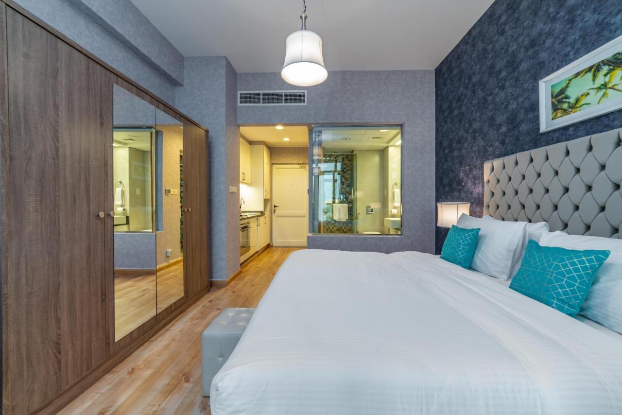 Yanjoon Holiday Homes - Palm Views Apartments * Dubai